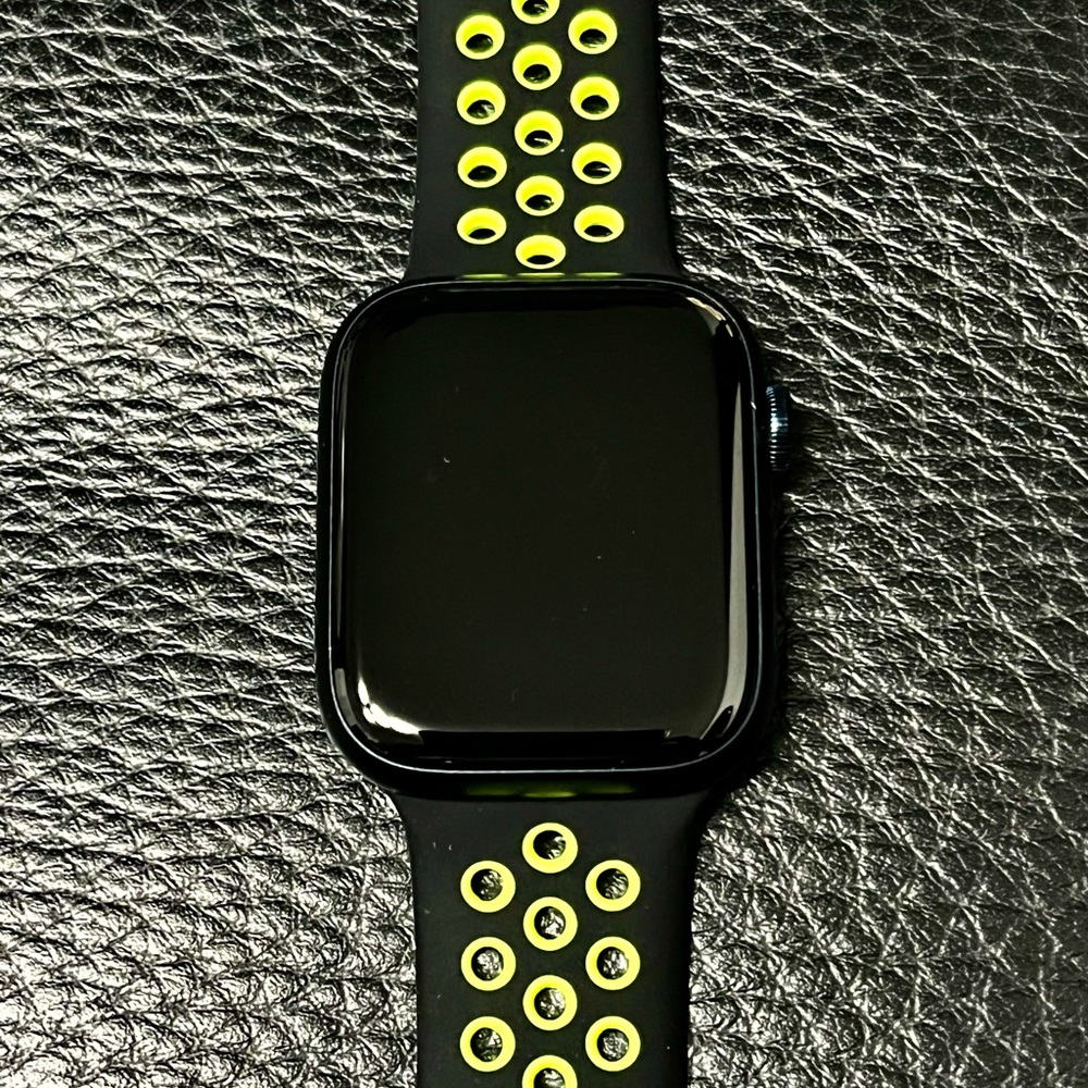 Brand new Apple watch series 8 GPS